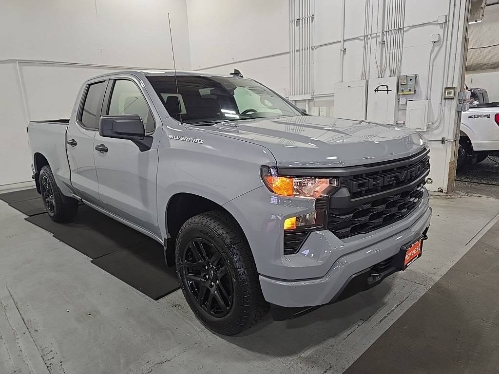 2025 Chevrolet Silverado 1500 Custom — Pickup Truck — 3,763 mi — Yakima, WA