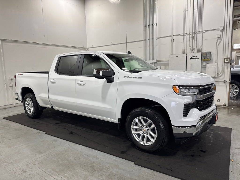 2025 Chevrolet Silverado 1500 LT — Pickup Truck — 5,745 mi — Yakima, WA