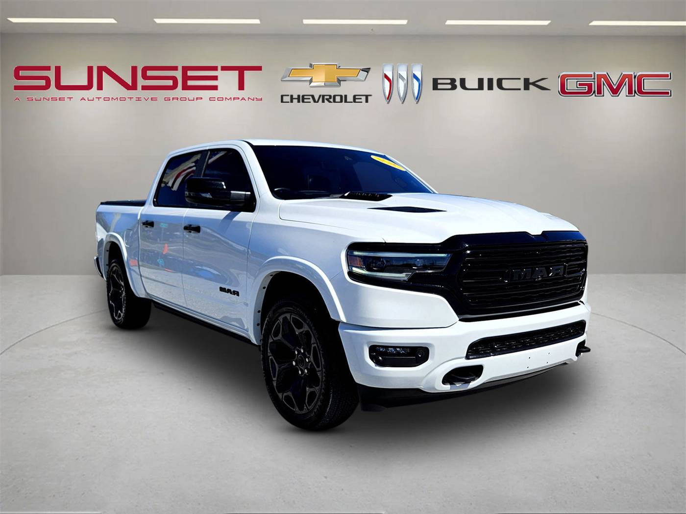 2024 Ram 1500 Limited — Pickup Truck — 35,608 mi — Sarasota, FL