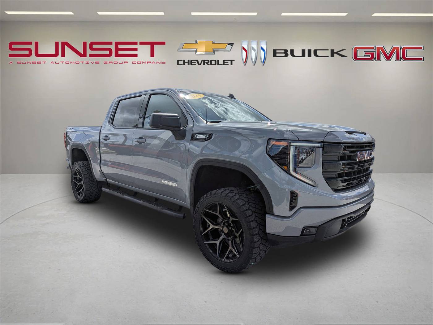 2024 GMC Sierra 1500 Elevation — Pickup Truck — 21,157 mi — Sarasota, FL