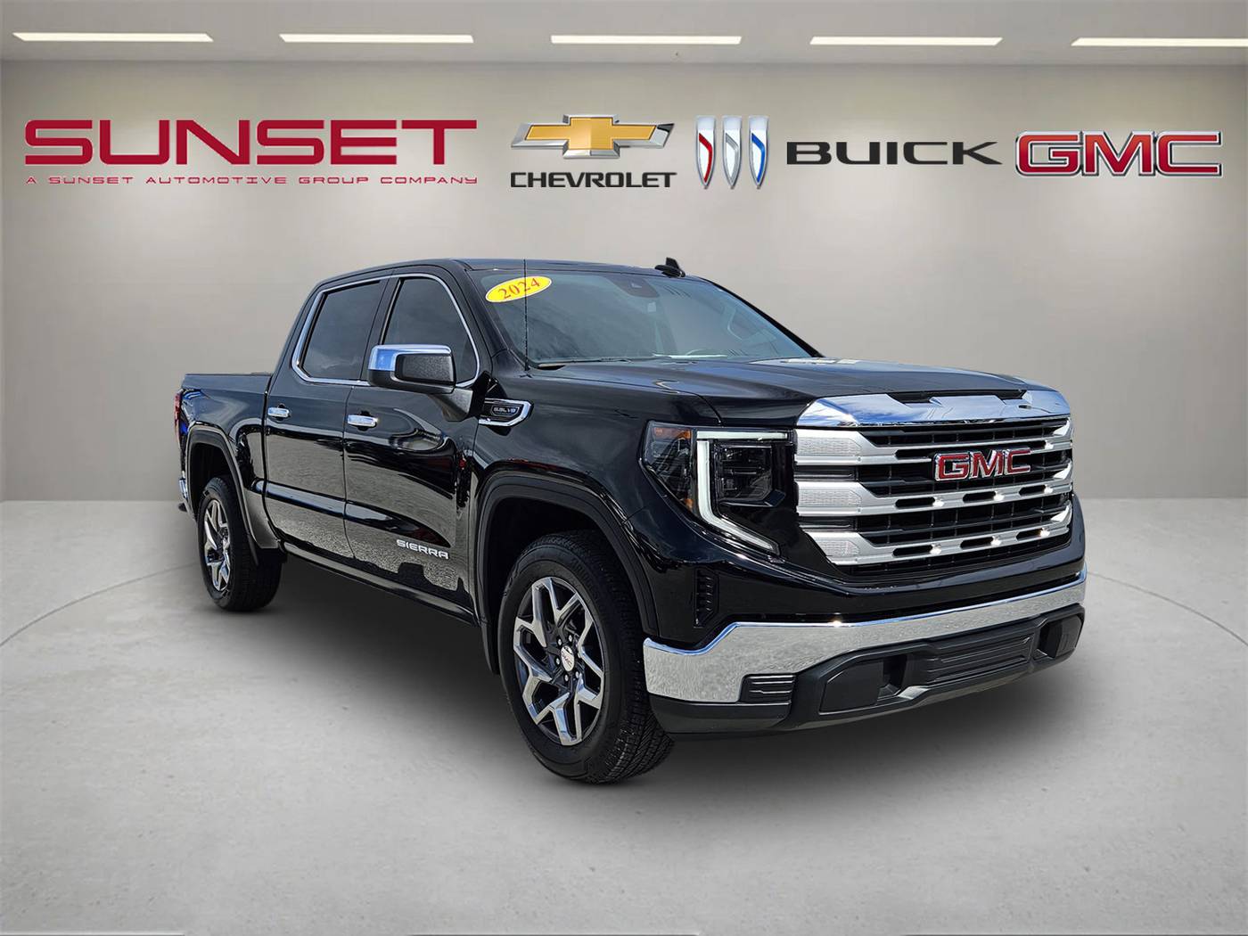 2024 GMC Sierra 1500 SLE — Pickup Truck — 2,967 mi — Sarasota, FL