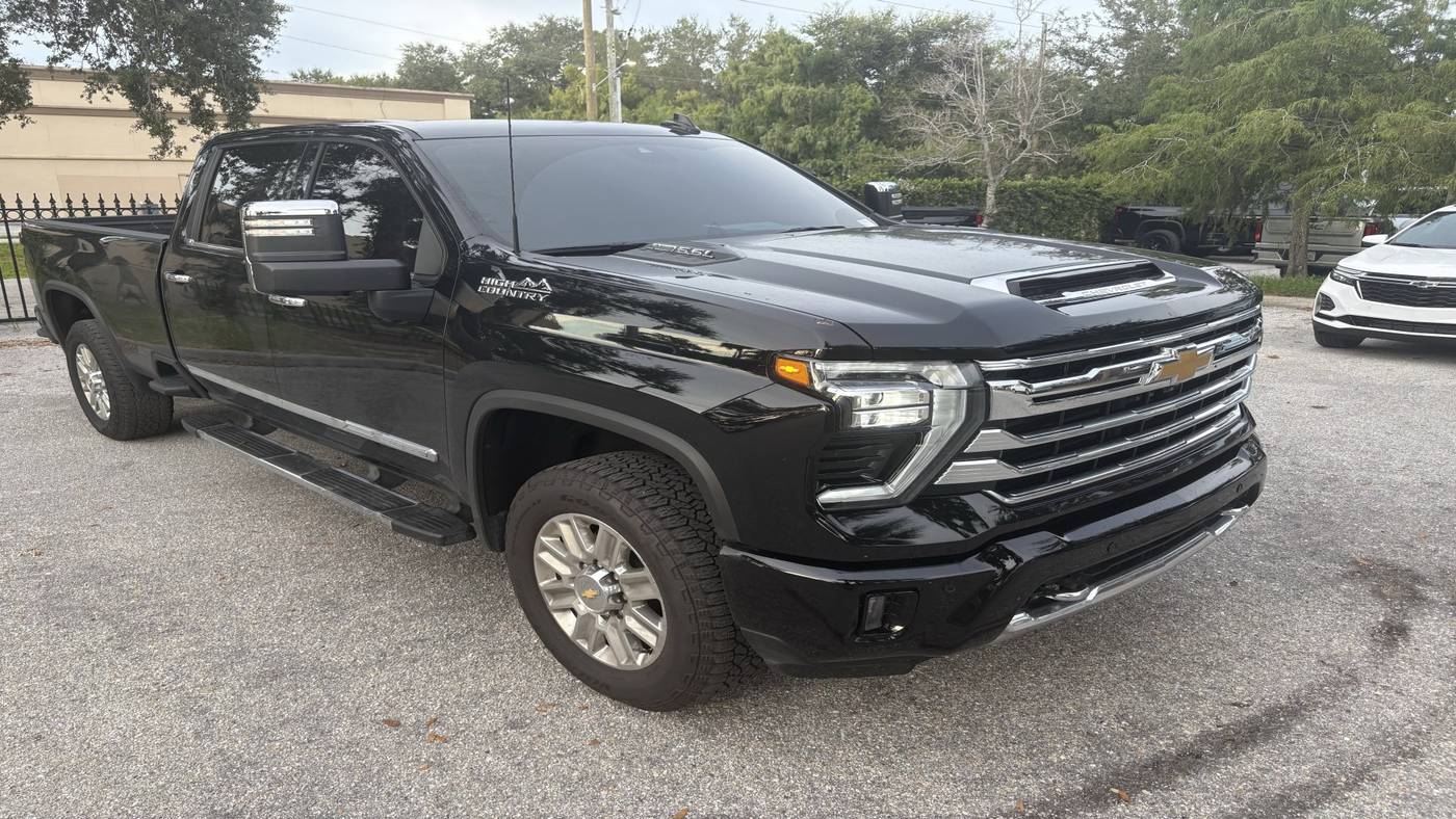 2025 Chevrolet Silverado 2500HD High Country — Pickup Truck — 8,611 mi — Sarasota, FL