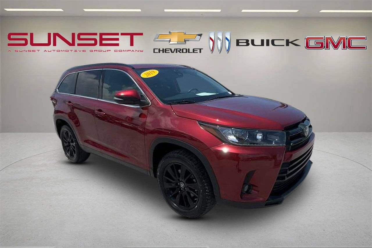 2019 Toyota Highlander SE V6 — SUV — 54,383 mi — Sarasota, FL