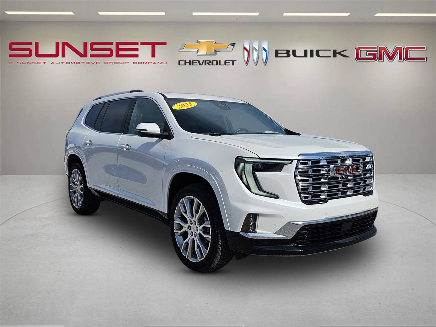 2025 GMC Acadia Denali — SUV — 4,447 mi — Sarasota, FL