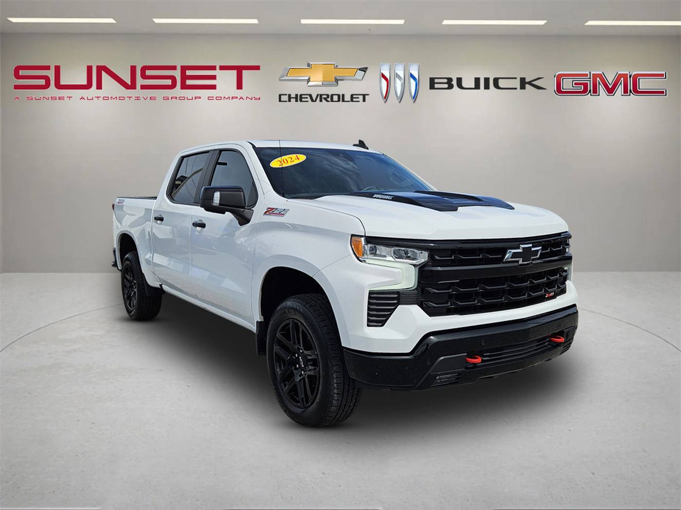 2024 Chevrolet Silverado 1500 LT Trail Boss — Pickup Truck — 62,344 mi — Sarasota, FL