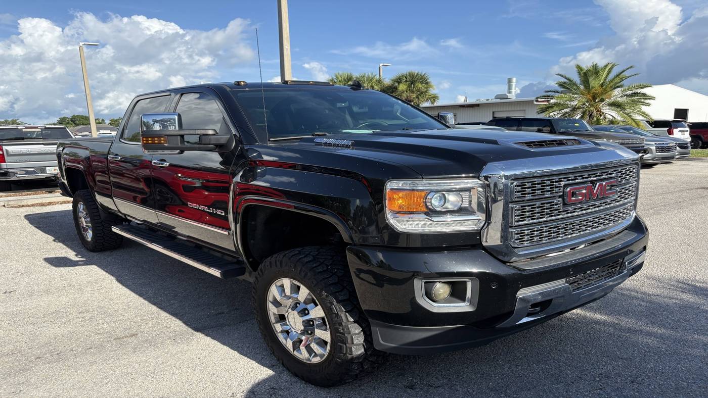 2019 GMC Sierra 2500HD Denali — Pickup Truck — 57,729 mi — Sarasota, FL