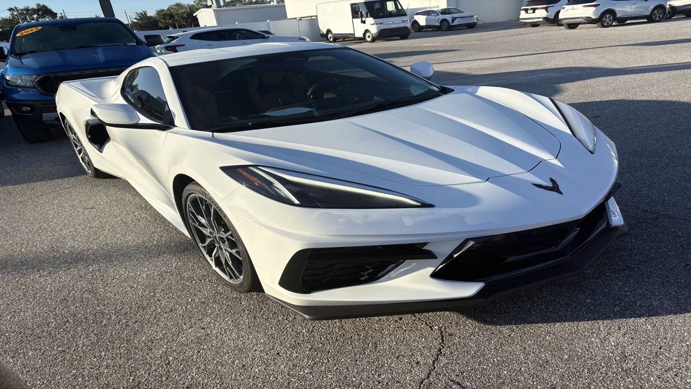 2025 Chevrolet Corvette 2LT — Coupe — 961 mi — Sarasota, FL