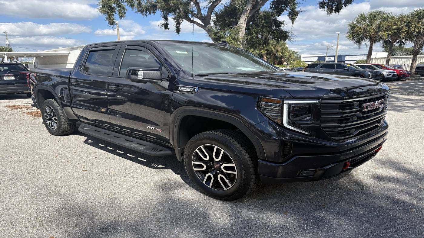 2025 GMC Sierra 1500 AT4 — Pickup Truck — 3,888 mi — Sarasota, FL