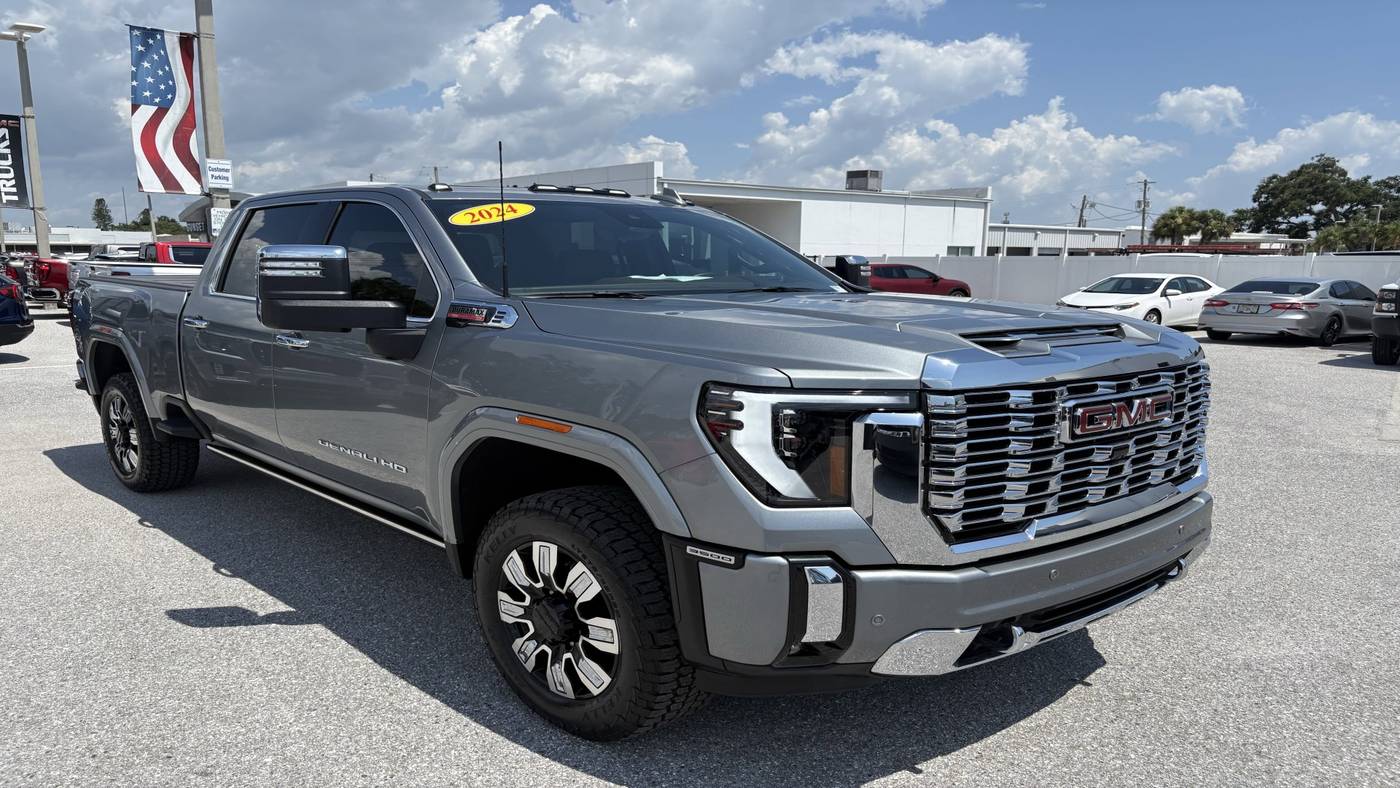 2024 GMC Sierra 3500HD Denali — Pickup Truck — 42,318 mi — Sarasota, FL