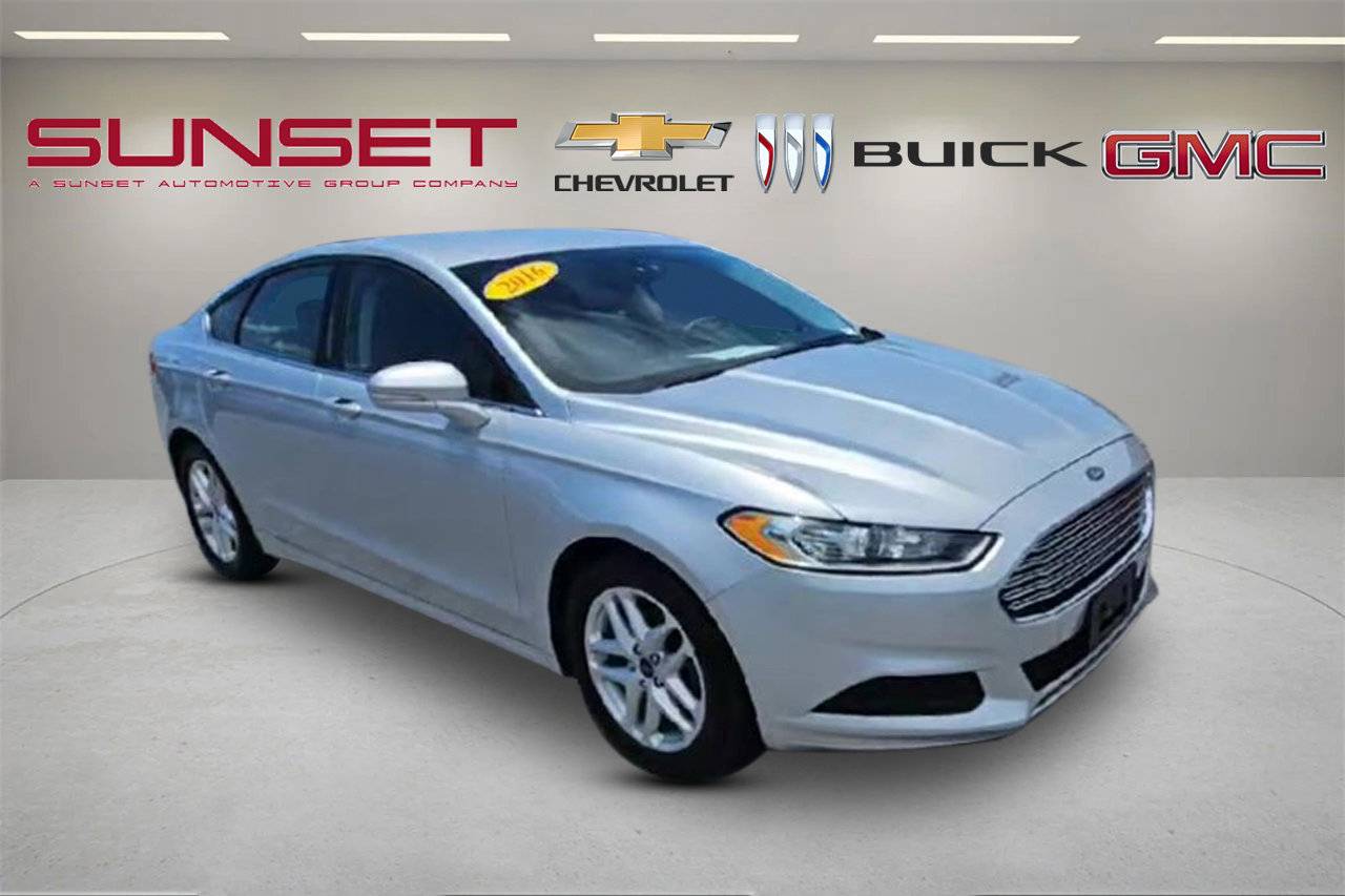 2016 Ford Fusion SE — Sedan — 72,249 mi — Sarasota, FL