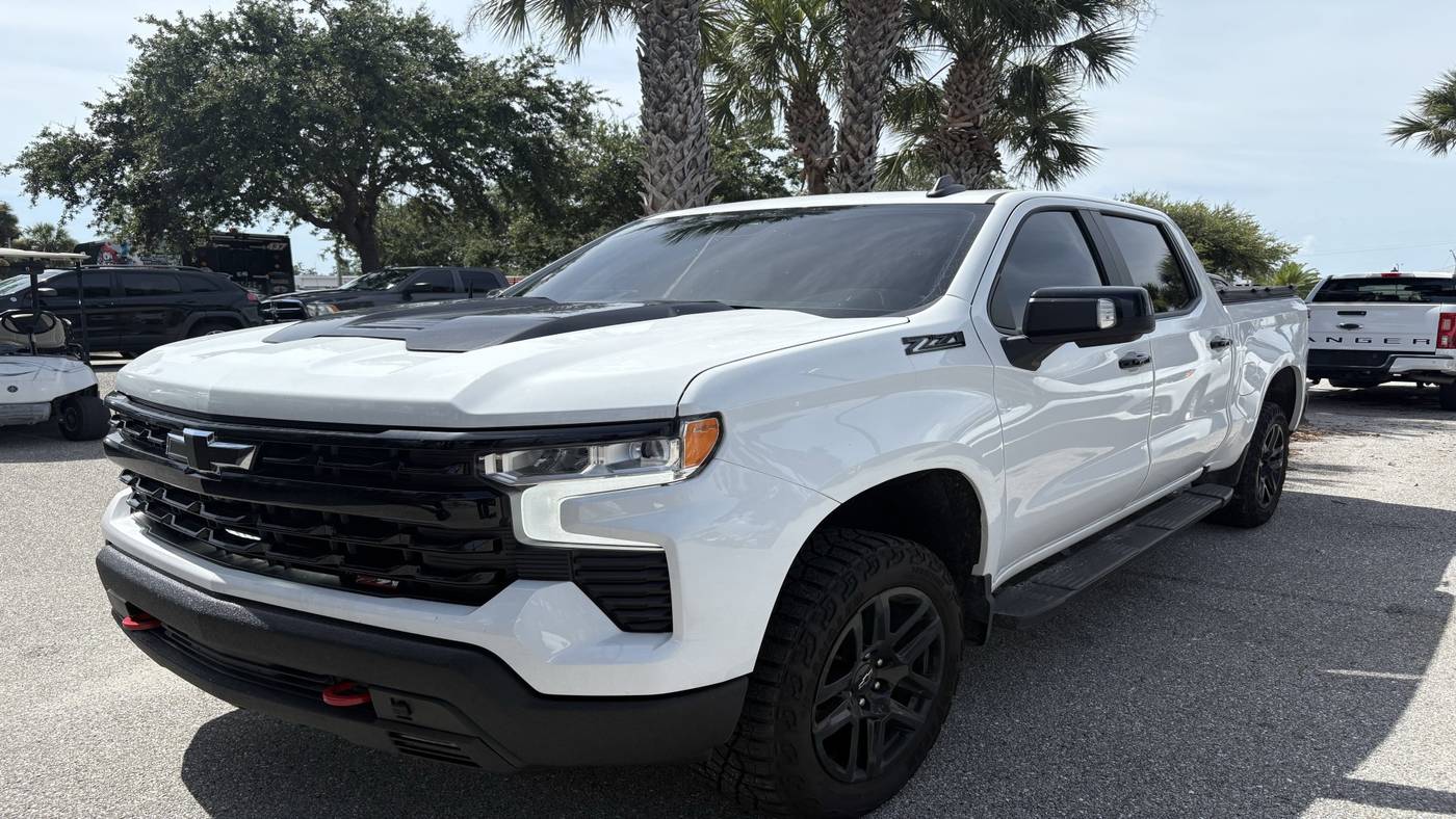2023 Chevrolet Silverado 1500 LT Trail Boss — Pickup Truck — 15,786 mi — Sarasota, FL