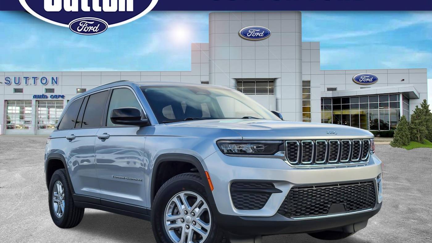 2022 Jeep Grand Cherokee Laredo — SUV — 31,645 mi — Matteson, IL