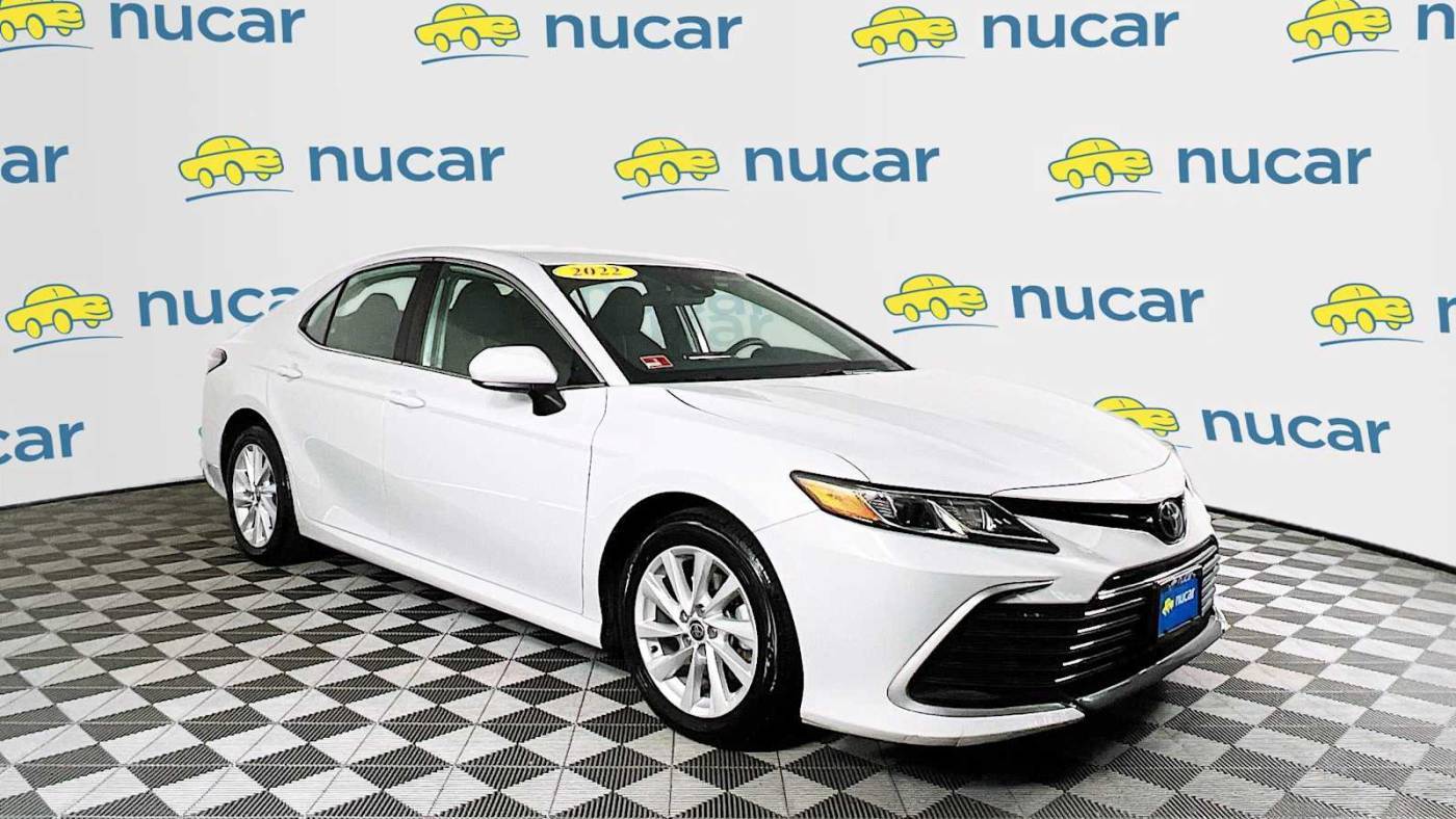 2022 Toyota Camry LE — Sedan — 32,441 mi — North Kingstown, RI