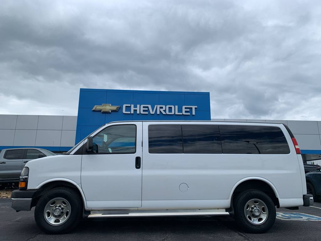2014 Chevrolet Express Passenger LT — Passenger Van — 91,825 mi — Jefferson City, TN