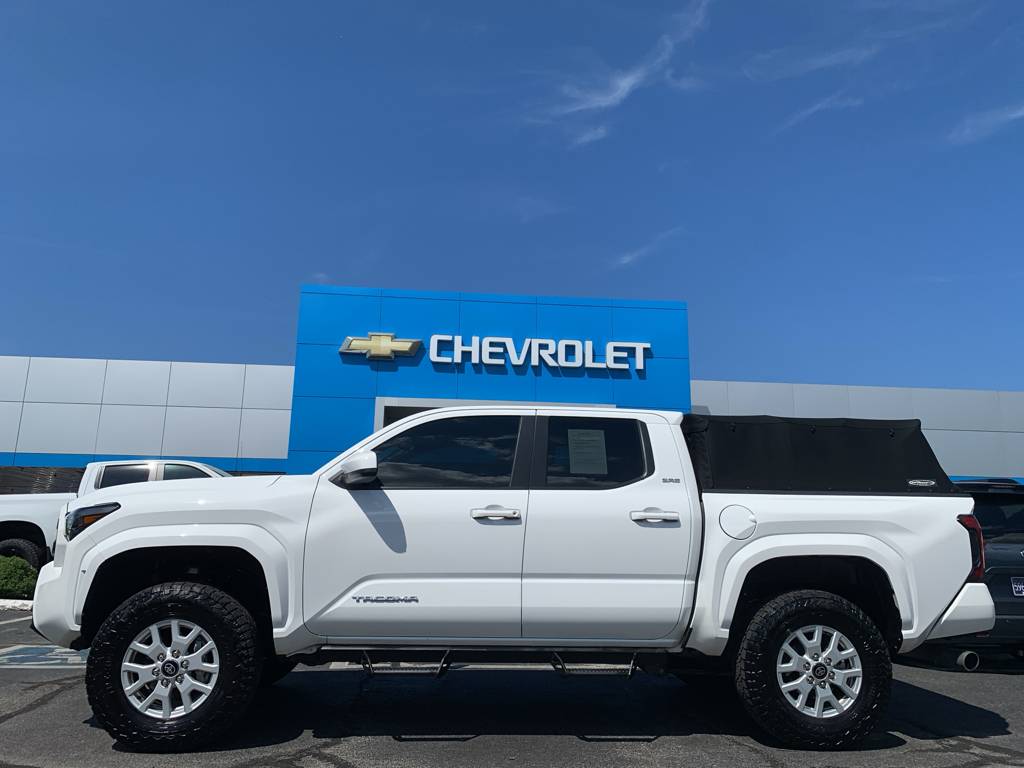 2024 Toyota Tacoma SR5 — Pickup Truck — 31,000 mi — Jefferson City, TN