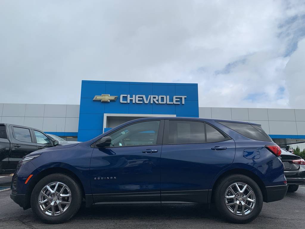 2023 Chevrolet Equinox LS — SUV — 5,667 mi — Jefferson City, TN
