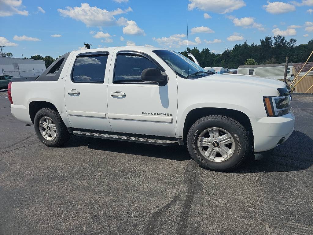 2007 Chevrolet Avalanche 1LT — Pickup Truck — 142,122 mi — Jefferson City, TN