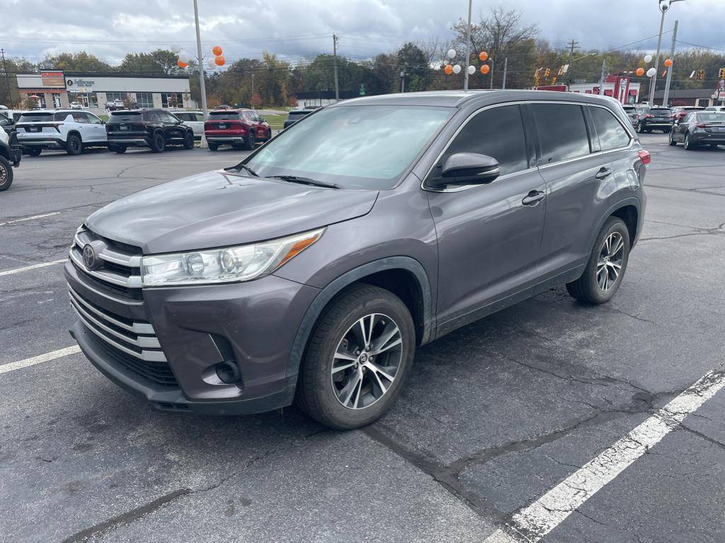 2019 Toyota Highlander LE — SUV — 73,572 mi — Jefferson City, TN