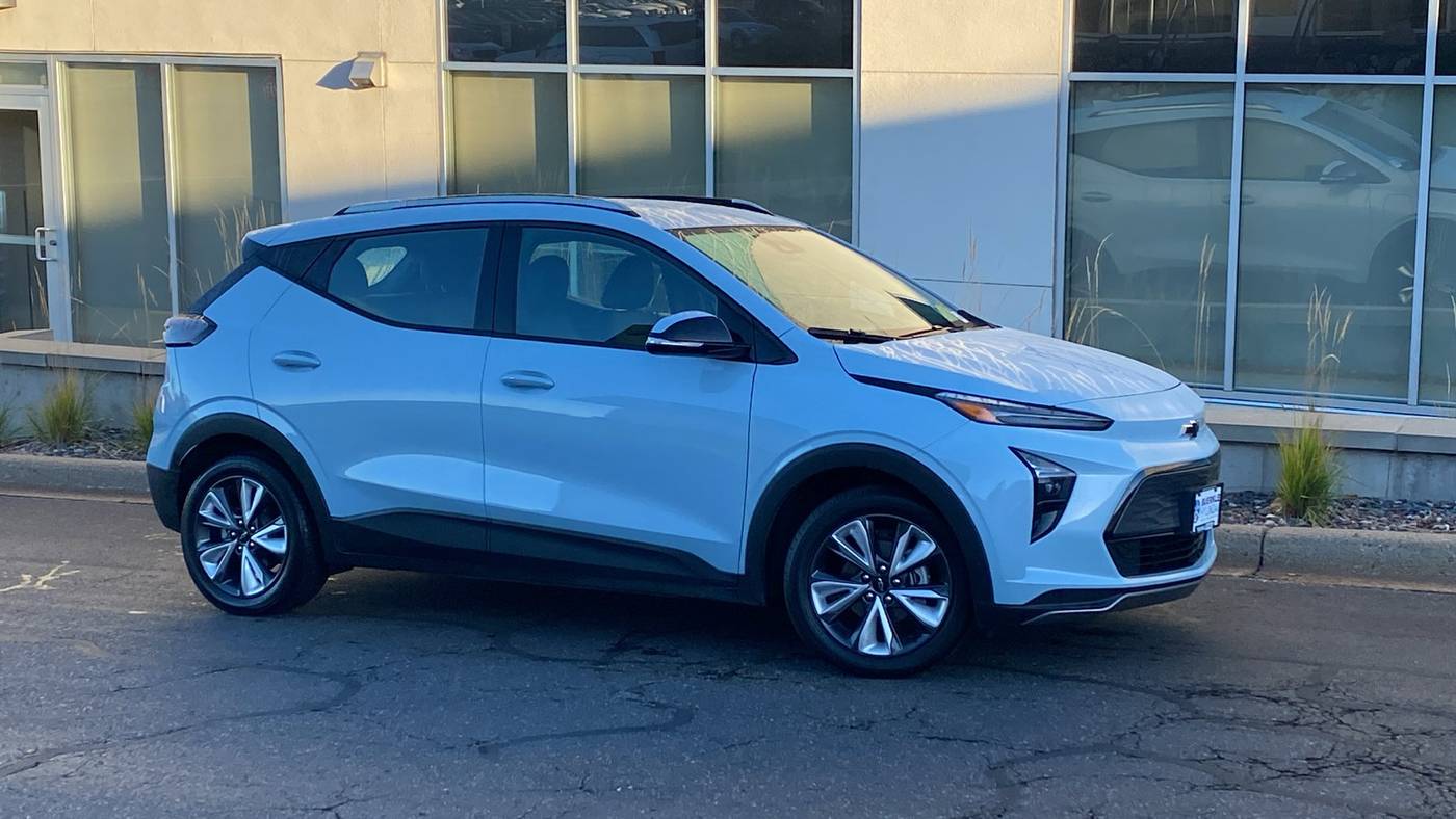 2023 Chevrolet Bolt EUV LT — SUV — 14,183 mi — White Bear Lake, MN