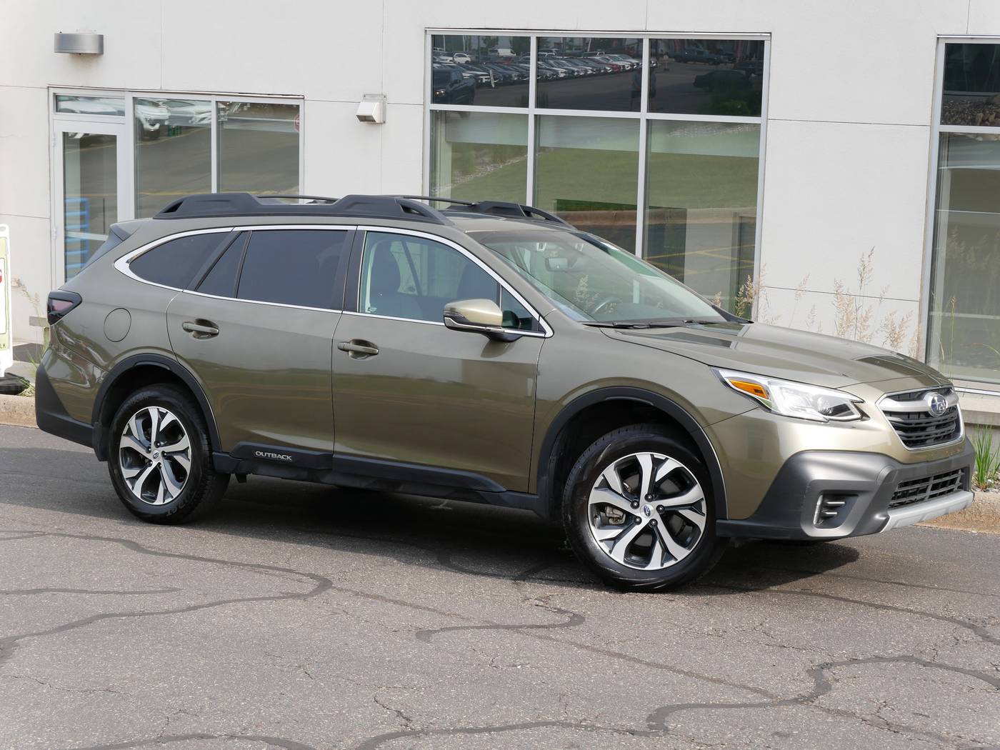 2022 Subaru Outback 2.5i Limited — SUV — 18,324 mi — White Bear Lake, MN