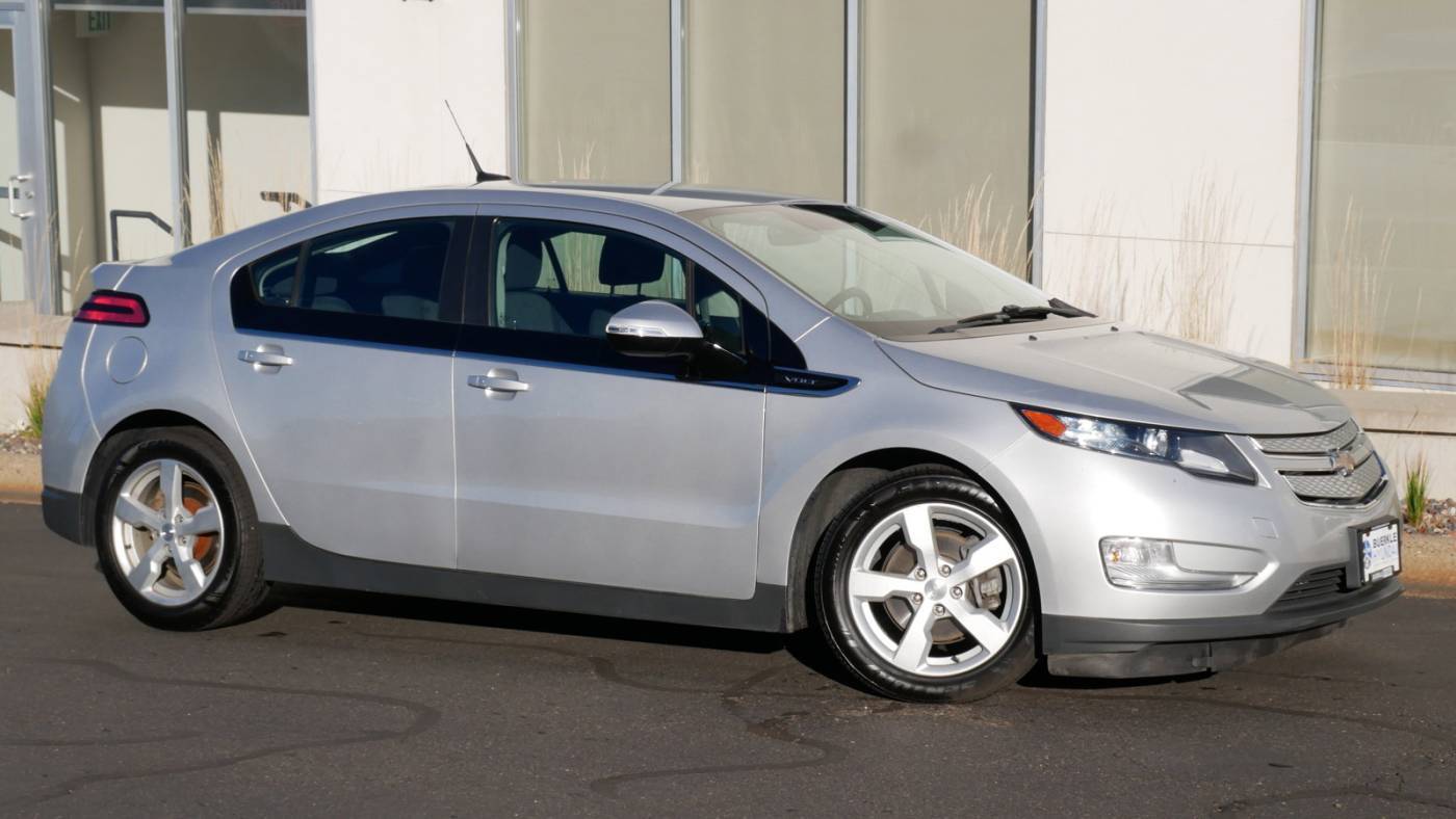2013 Chevrolet Volt Base — Sedan — 121,753 mi — White Bear Lake, MN