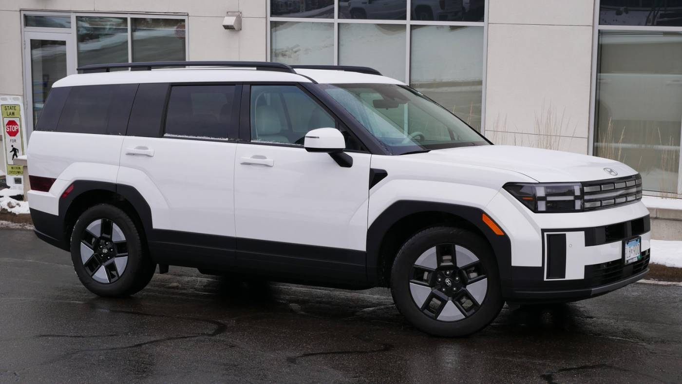 2024 Hyundai Santa Fe Hybrid SEL — SUV — 4,896 mi — White Bear Lake, MN