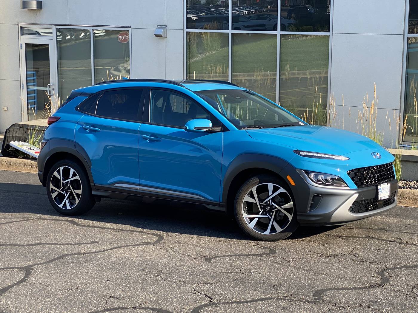 2023 Hyundai Kona Limited — SUV — 23,923 mi — White Bear Lake, MN