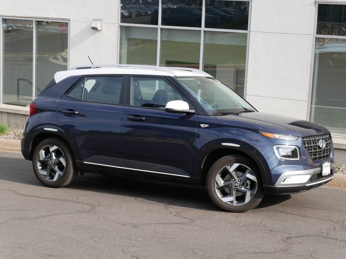 2024 Hyundai Venue Limited — SUV — 13,600 mi — White Bear Lake, MN