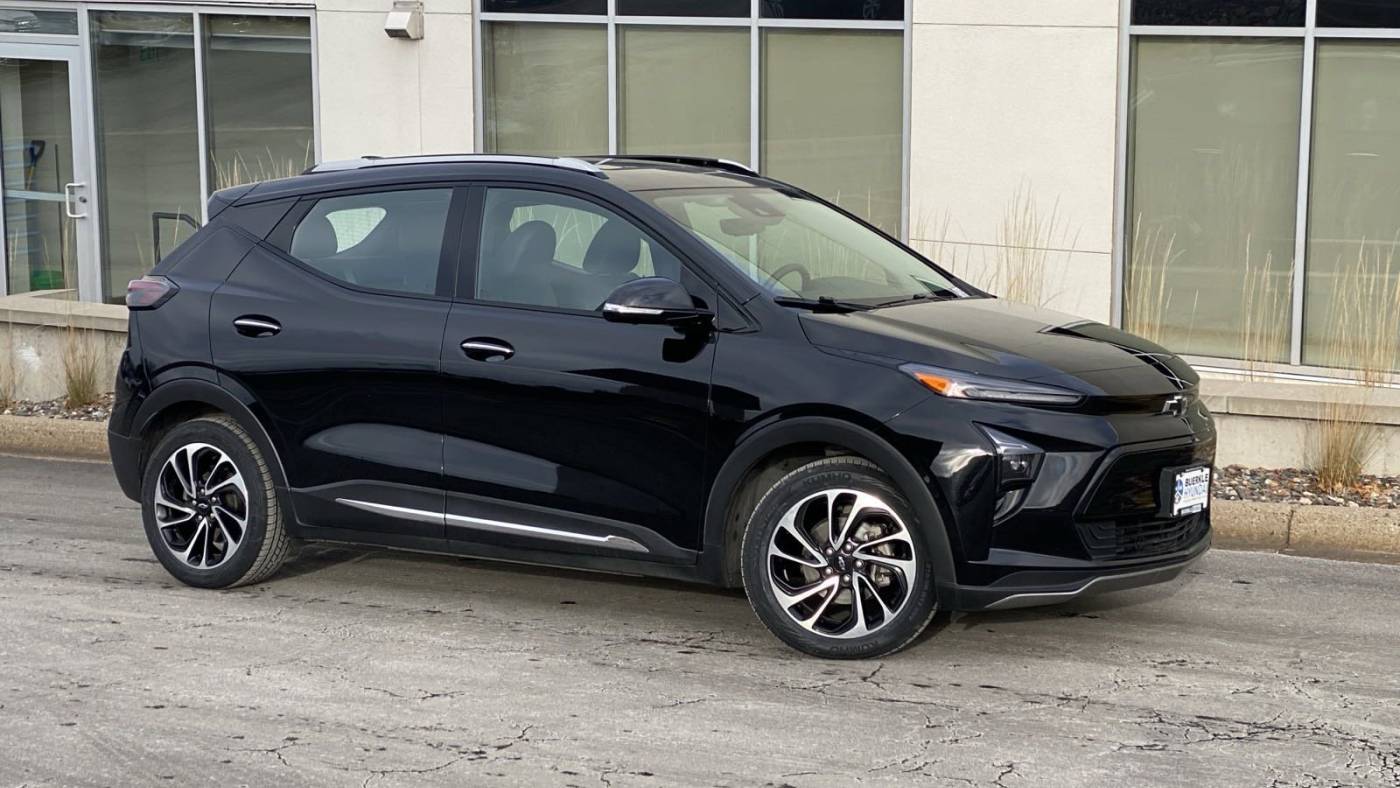 2022 Chevrolet Bolt EUV Premier — SUV — 32,290 mi — White Bear Lake, MN