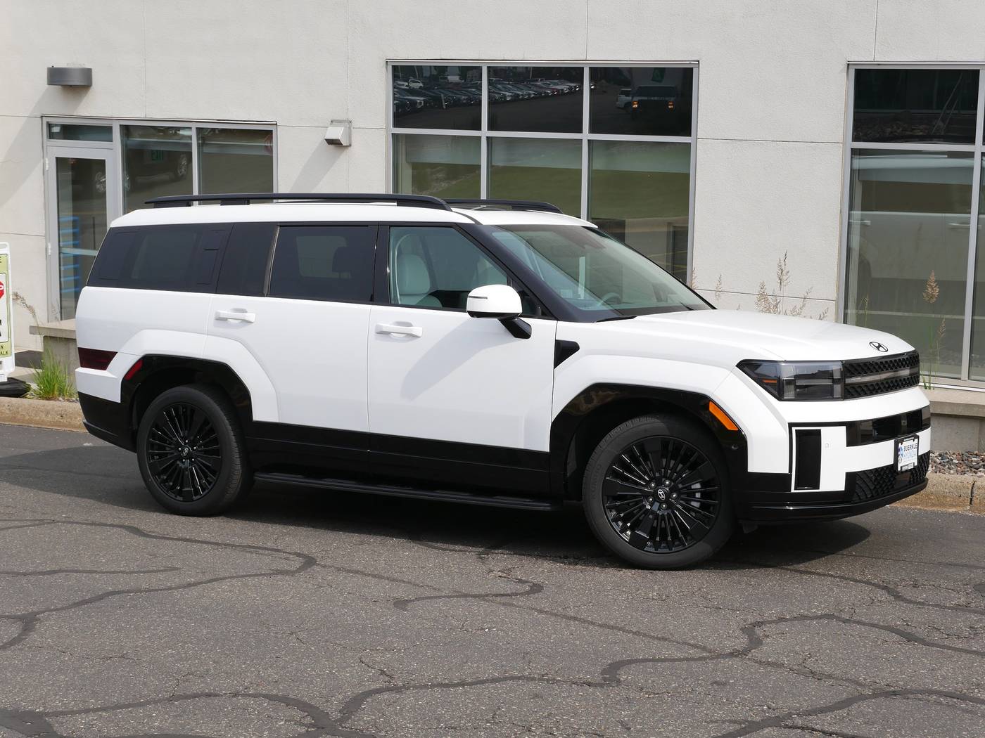 2025 Hyundai Santa Fe Hybrid Calligraphy — SUV — 5,953 mi — White Bear Lake, MN