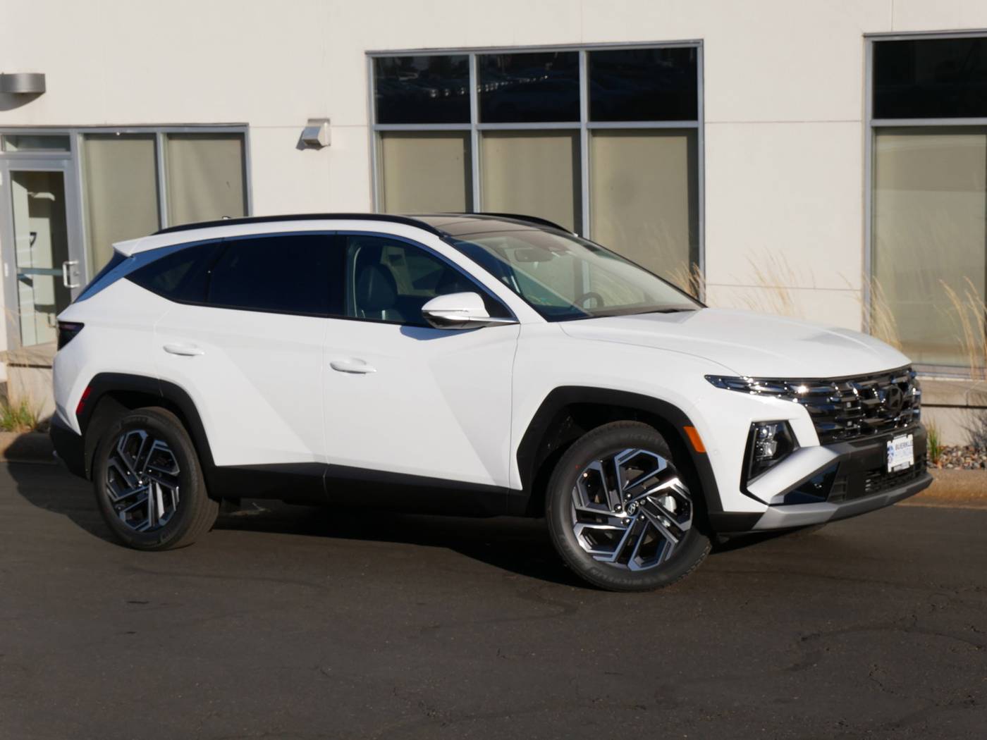 2025 Hyundai Tucson Hybrid Limited — SUV — 7,987 mi — White Bear Lake, MN
