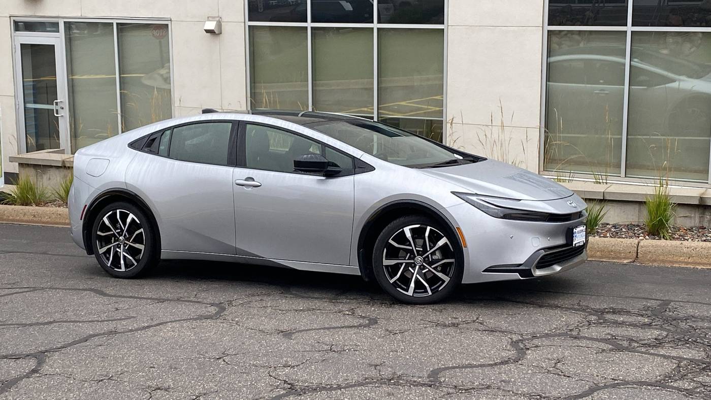 2024 Toyota Prius Prime XSE — Hatchback — 5,951 mi — White Bear Lake, MN