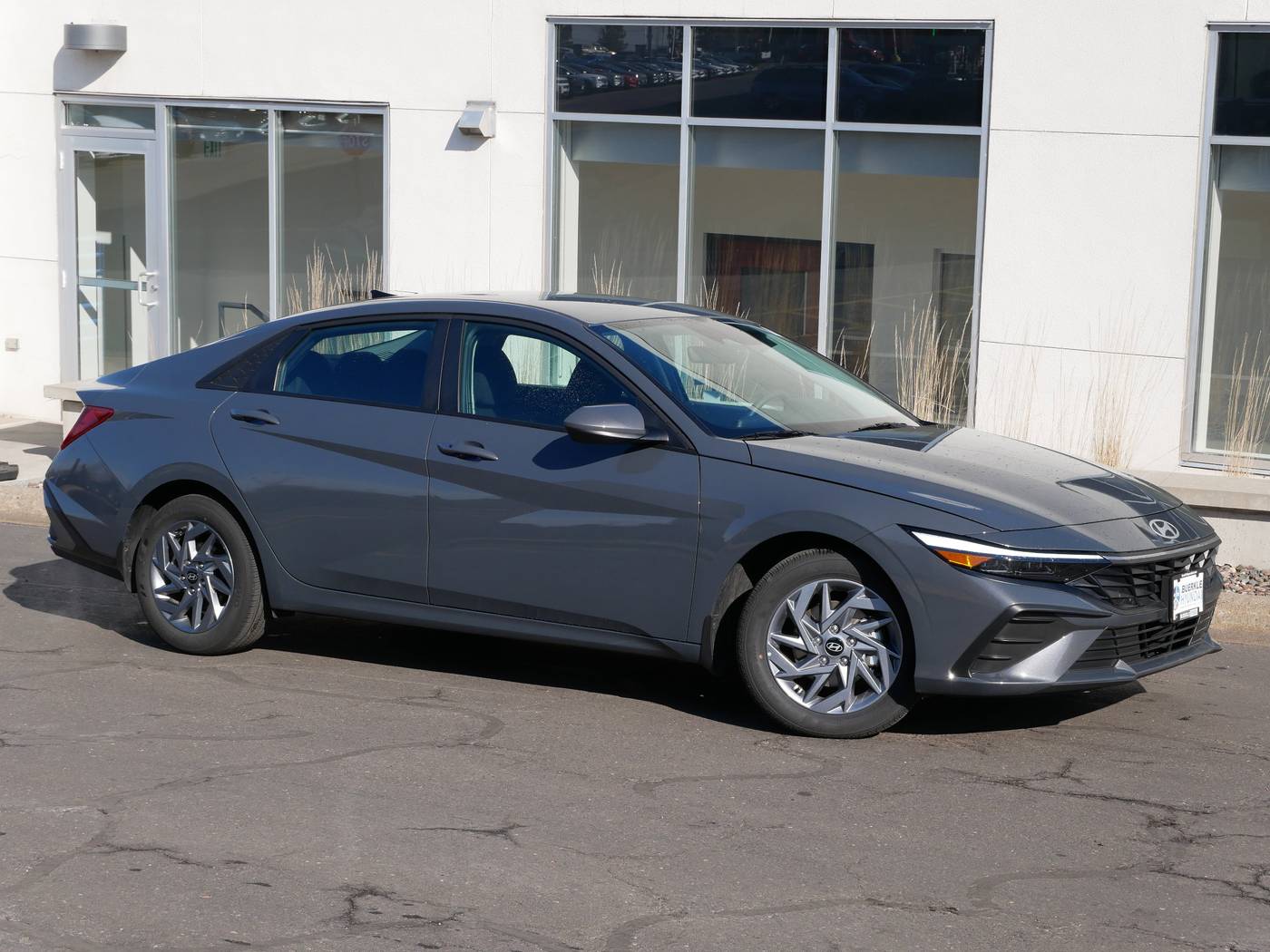 2024 Hyundai Elantra SEL — Sedan — 5,181 mi — White Bear Lake, MN