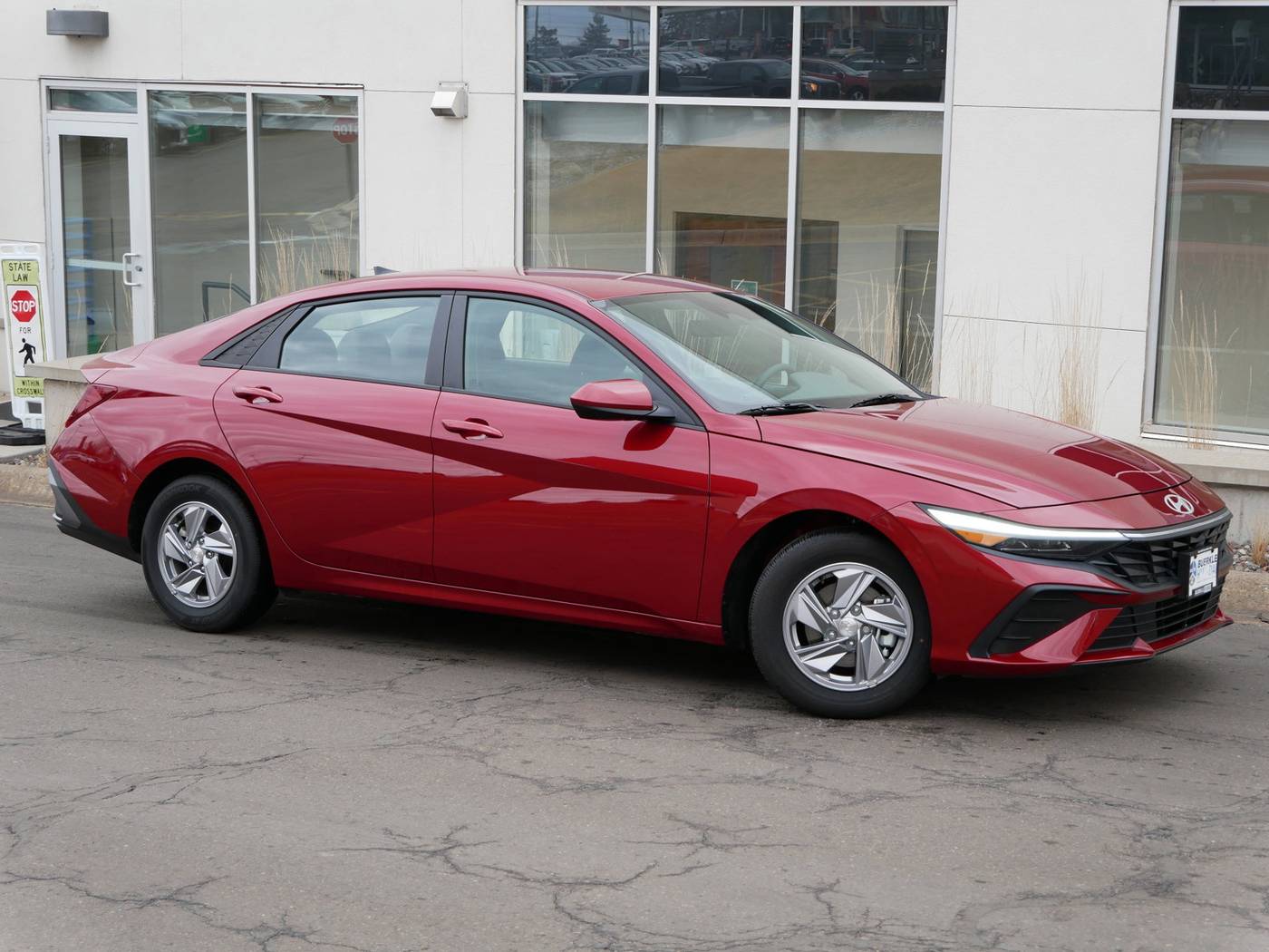 2024 Hyundai Elantra SE — Sedan — 5,704 mi — White Bear Lake, MN