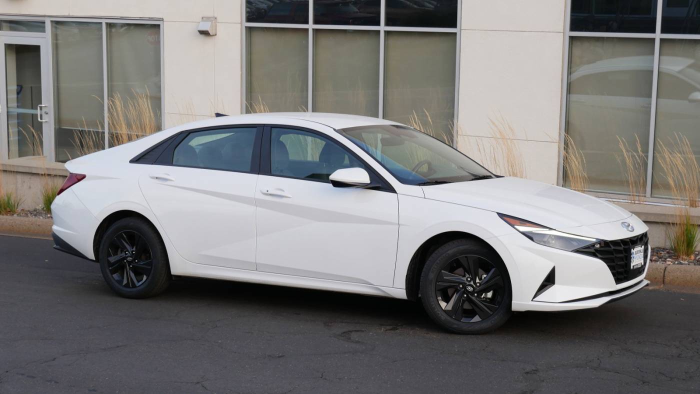 2021 Hyundai Elantra SEL — Sedan — 23,162 mi — White Bear Lake, MN