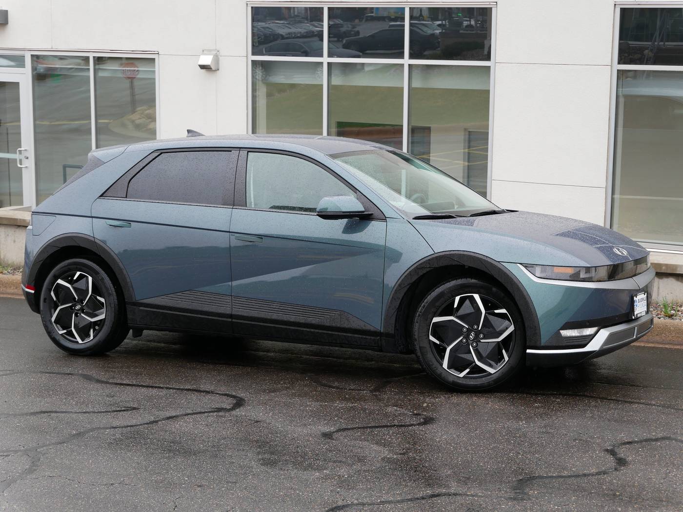 2024 Hyundai IONIQ 5 SEL — SUV — 13,096 mi — White Bear Lake, MN