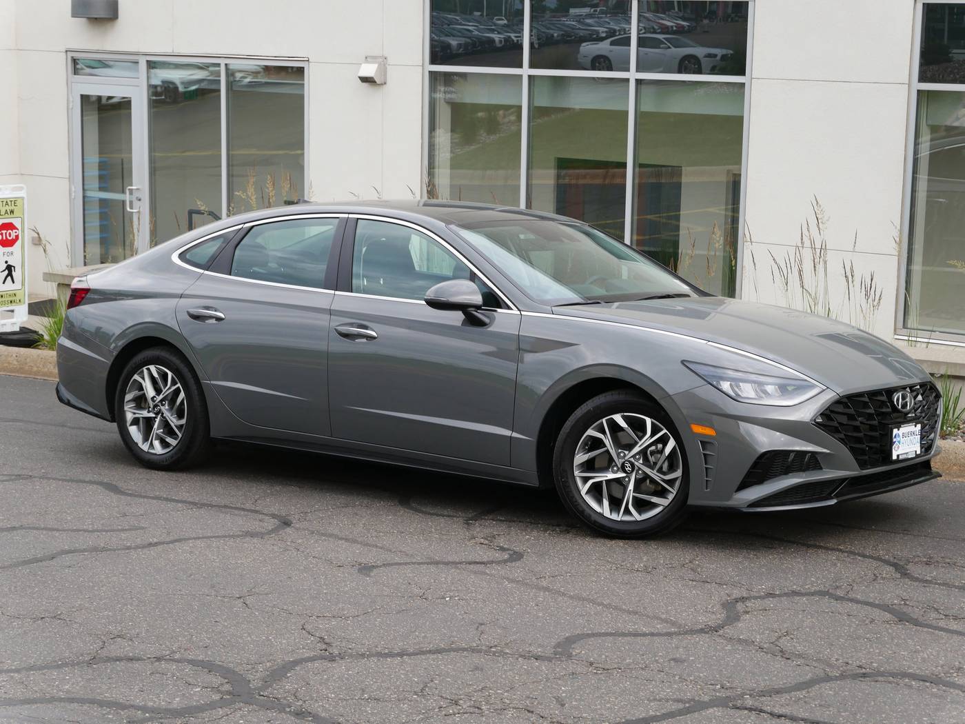 2022 Hyundai Sonata SEL — Sedan — 13,935 mi — White Bear Lake, MN