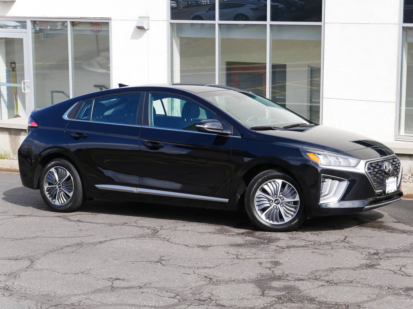 2022 Hyundai Ioniq Plug-In Hybrid SEL — Hatchback — 19,301 mi — White Bear Lake, MN