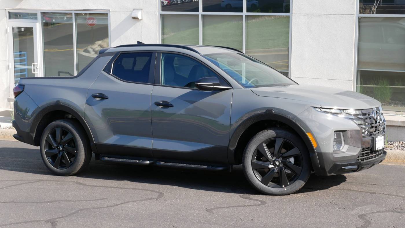 2024 Hyundai Santa Cruz NIGHT — Pickup Truck — 4,989 mi — White Bear Lake, MN