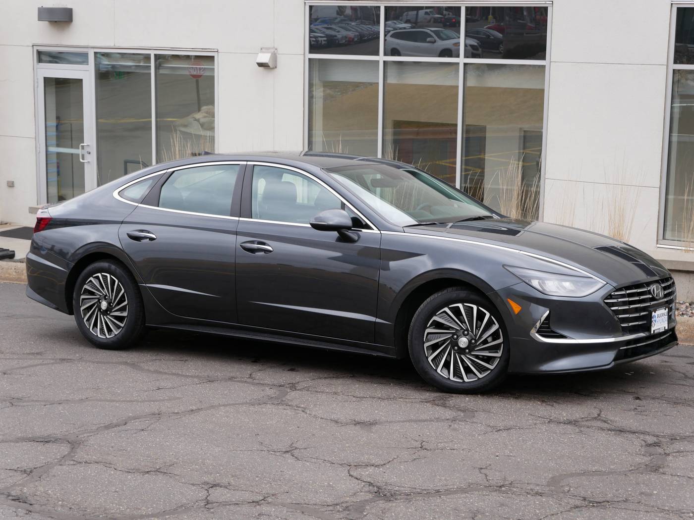 2022 Hyundai Sonata Hybrid SEL — Sedan — 30,365 mi — White Bear Lake, MN