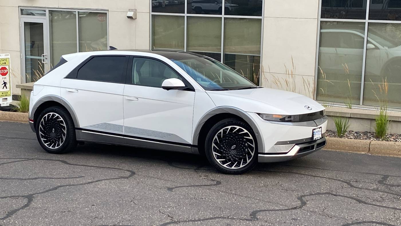 2024 Hyundai IONIQ 5 Limited — SUV — 5,492 mi — White Bear Lake, MN