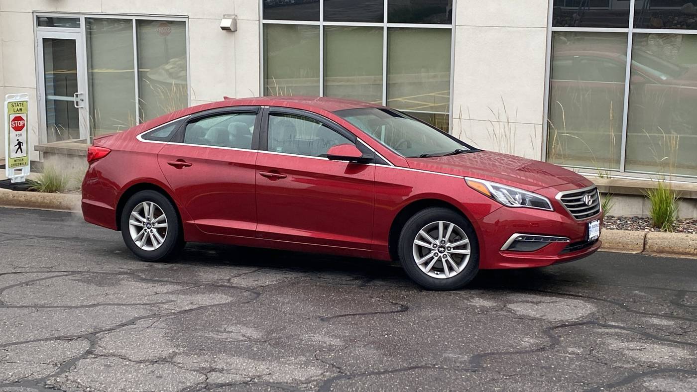 2015 Hyundai Sonata SE — Sedan — 94,897 mi — White Bear Lake, MN
