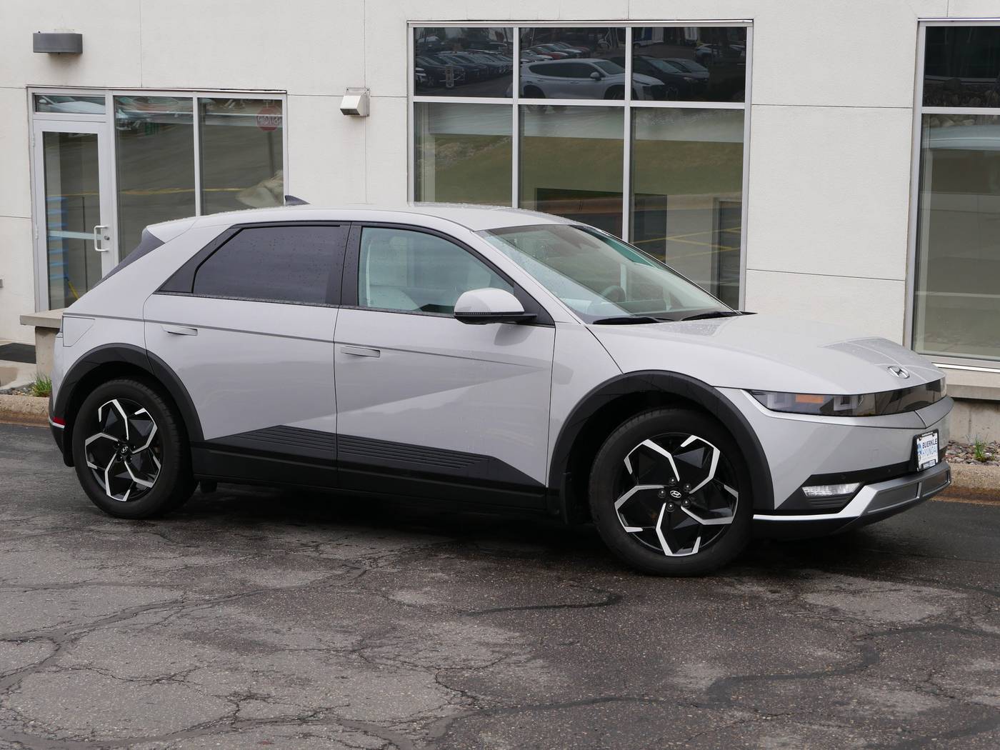 2023 Hyundai IONIQ 5 SEL — SUV — 15,707 mi — White Bear Lake, MN