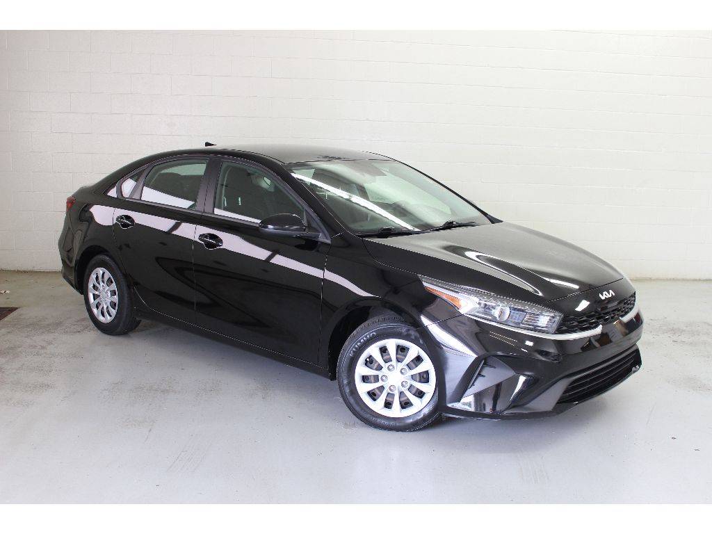 2022 Kia Forte FE — Sedan — 28,404 mi — Toledo, OH