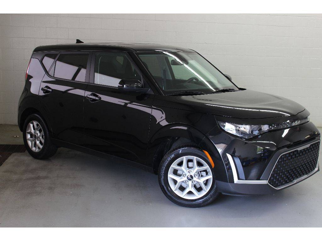 2023 Kia Soul LX — Hatchback — 12,396 mi — Toledo, OH