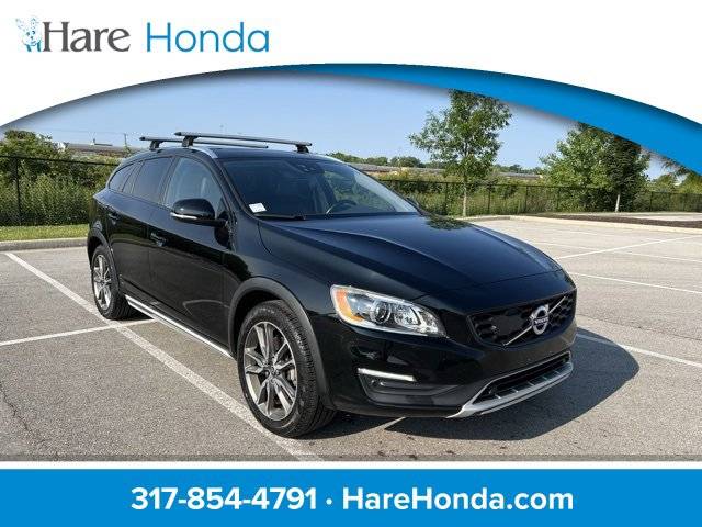 2017 Volvo V60 Cross Country Platinum — Wagon — 61,556 mi — Avon, IN