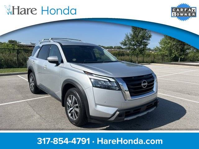 2025 Nissan Pathfinder SL — SUV — 1,045 mi — Avon, IN