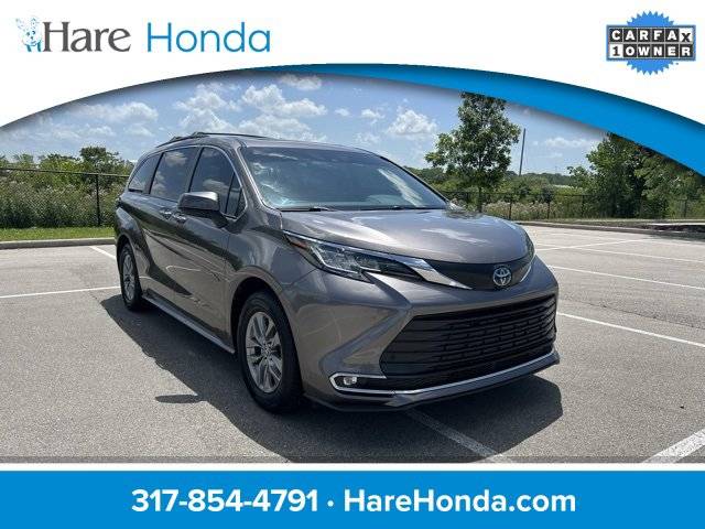 2022 Toyota Sienna XLE — Minivan — 42,335 mi — Avon, IN