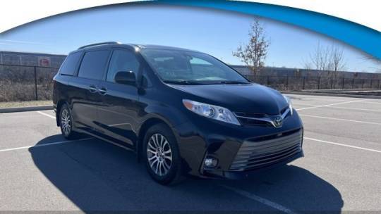 2020 Toyota Sienna XLE