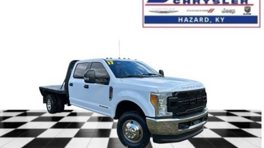 2017 Ford Super Duty F-350 Chassis Cab XL — Chassis Cab Truck — 93,840 mi — Hazard, KY